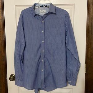 Van Heusen Blue White Stripe Classic Fit Button Shirt Sz. Medium